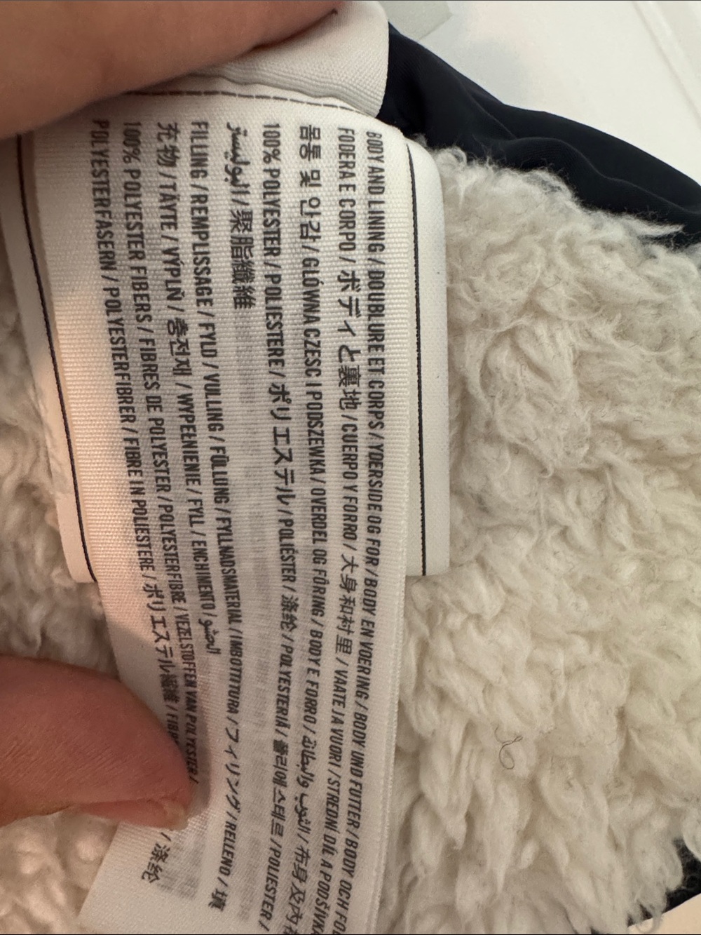 Hollister Navy Blue Quilted Puffer Vest with Cream Sherpa XS - Picture 4 of 4